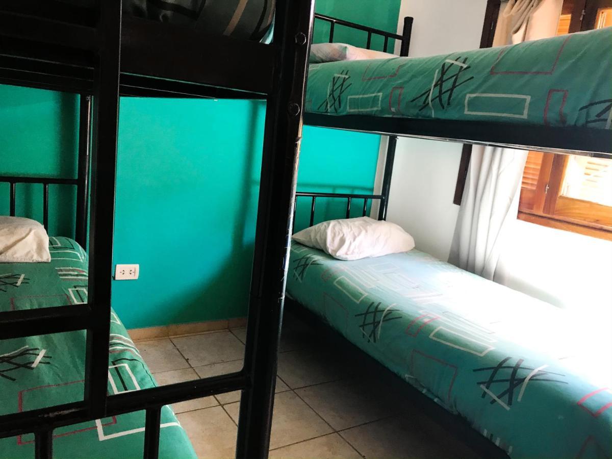 Hostel Punto Patagonico เนวเก็น ภายนอก รูปภาพ